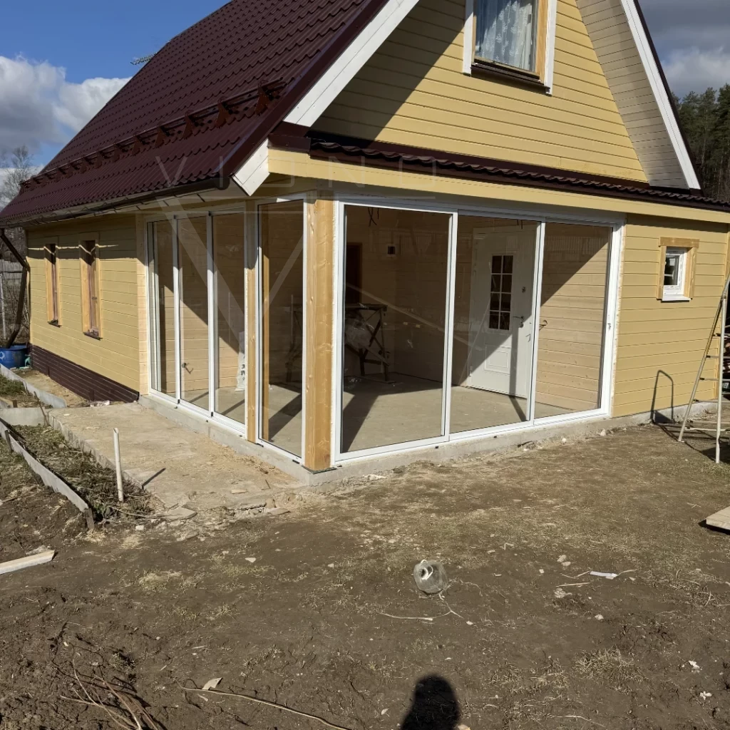 Остекление веранды в поселке Поляны в Выборгском районе, Ленинградской области